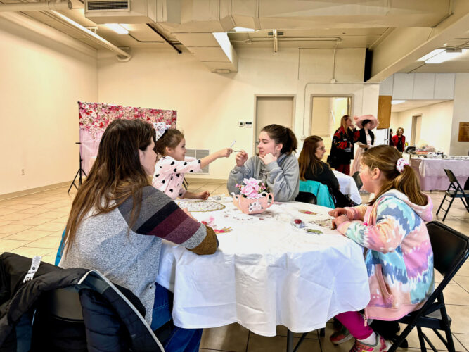 Picture This: Victorian Tea at Barlow Library